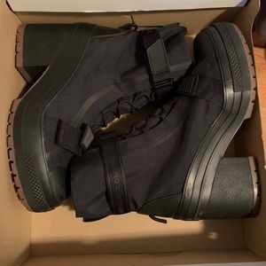 ***CONVERSE GR82 COMBAT BOOTS***